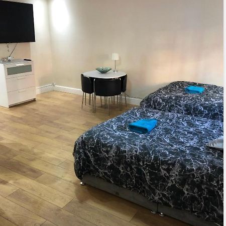 Big Room Rusholme With Tv And Private Bathroom-Parking&Wifi Manchester Exterior foto