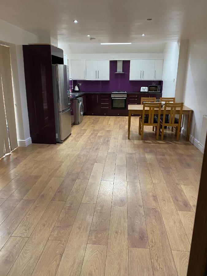 Big Room Rusholme With Tv And Private Bathroom-Parking&Wifi Manchester Exterior foto